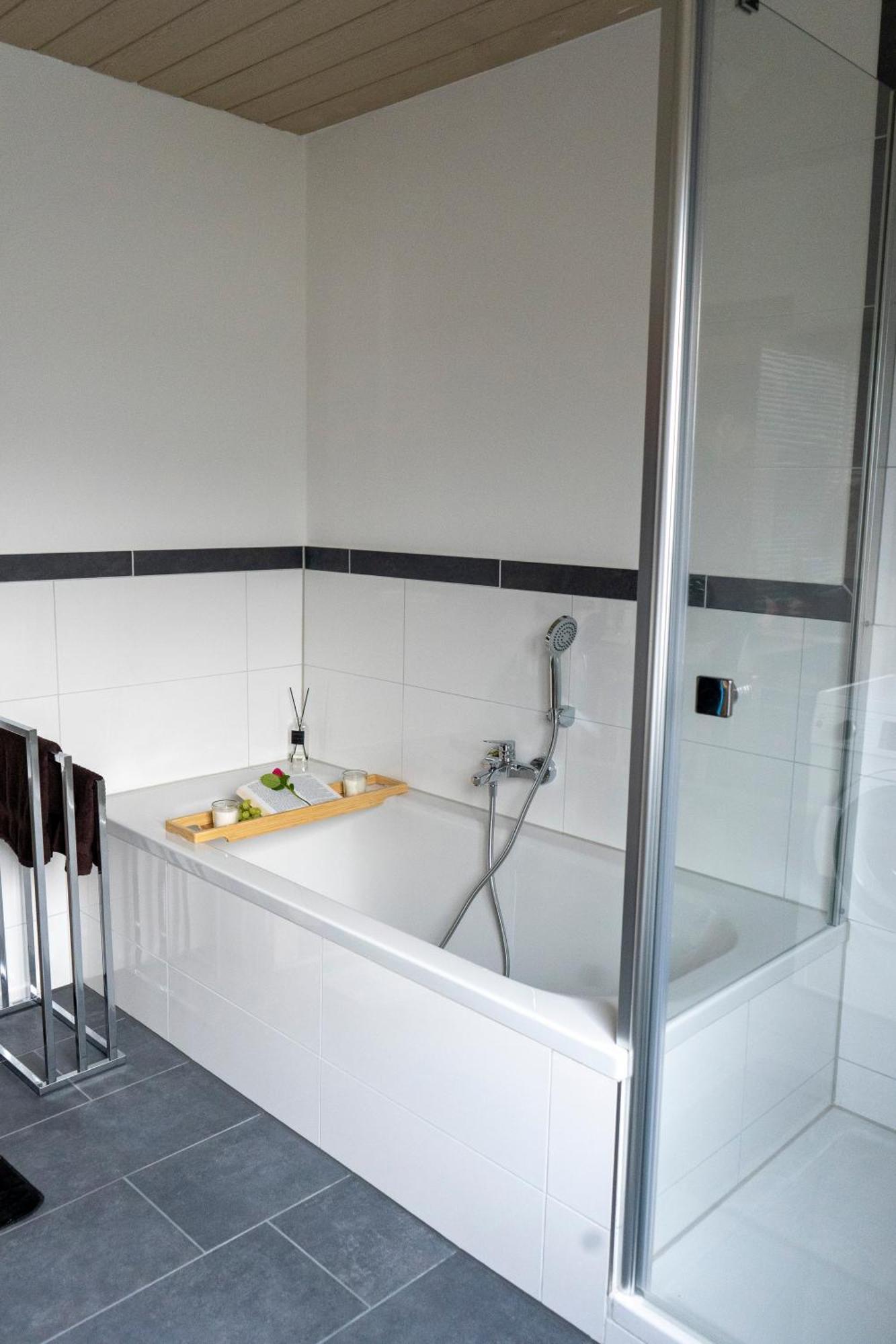 Ferienwohnung Hertreiter In Dingolfing 110Qm Exterior photo